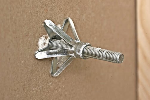 Gipsplugg: HÅLRUMSPLUGG. Gipsplugg: HÅLRUMSPLUGG.